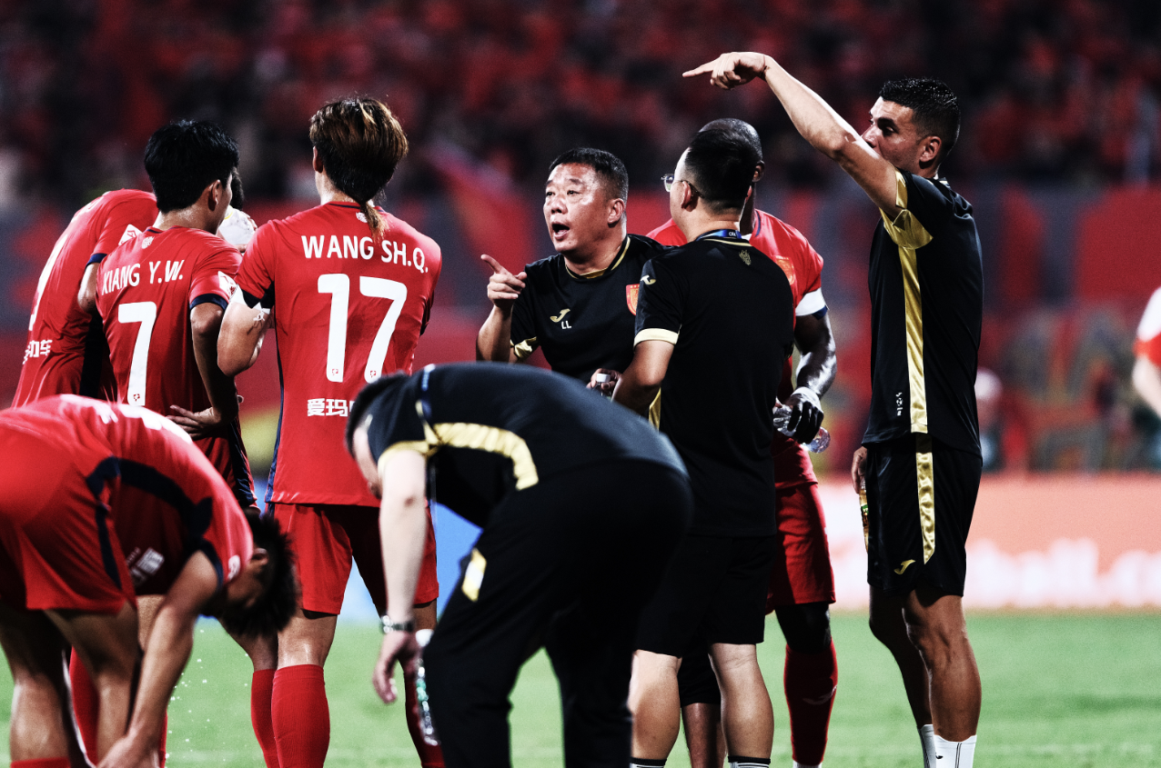 立博体育-恩师讲述向余望成长经历，希望8至10年培养更多向余望